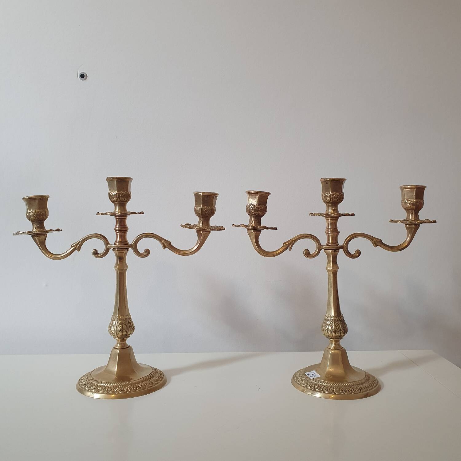 2 brass candlesticks