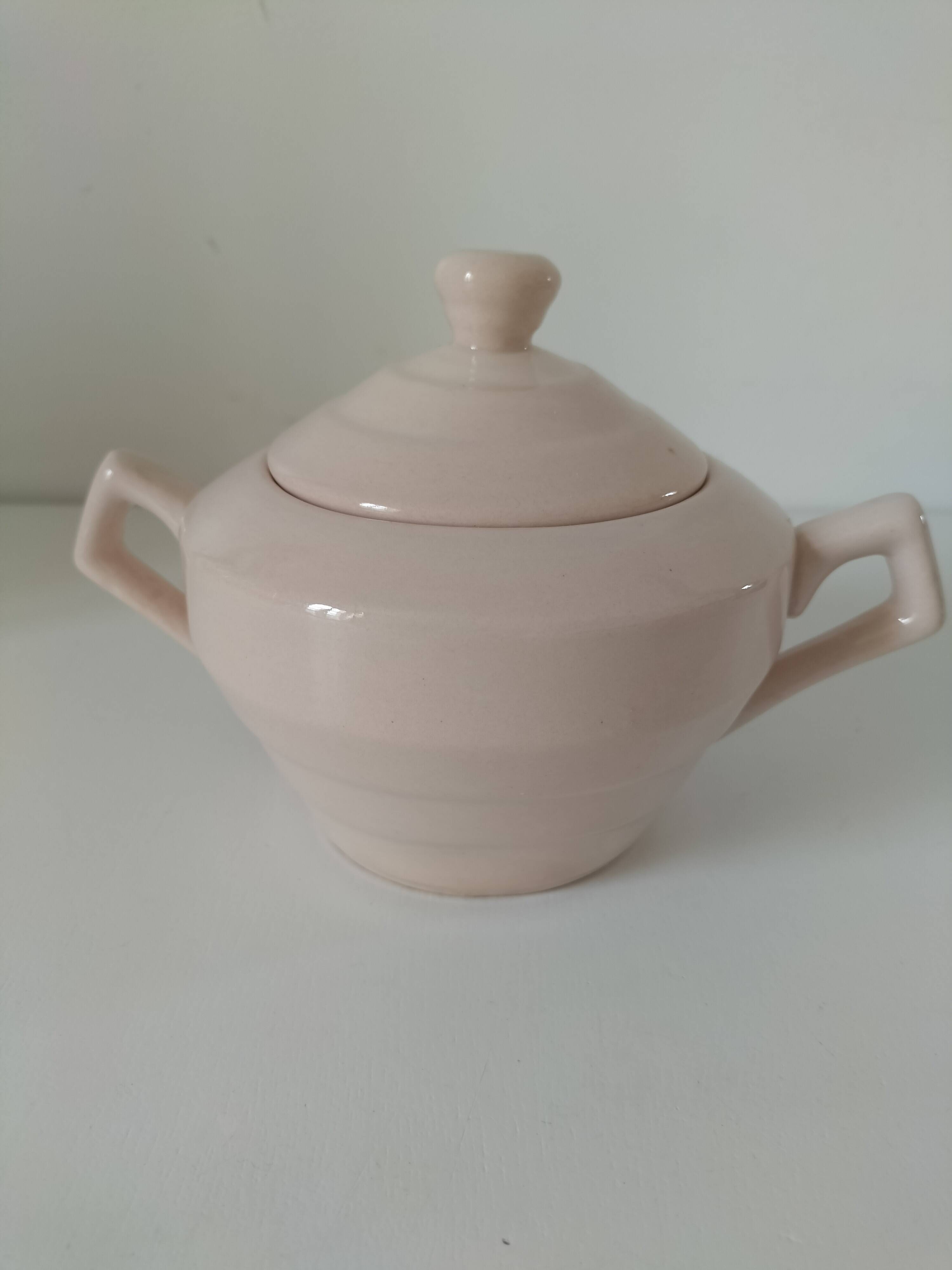 Art Deco sugar bowl and milk jug Céranord Saint-Amand pale pink