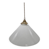 Conical suspension in white opaline