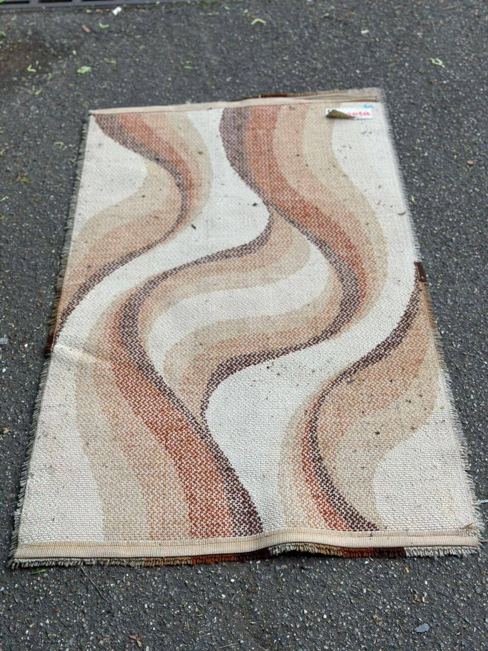 Vintage bedside or hallway rug Veneta - Netherlands 1970s