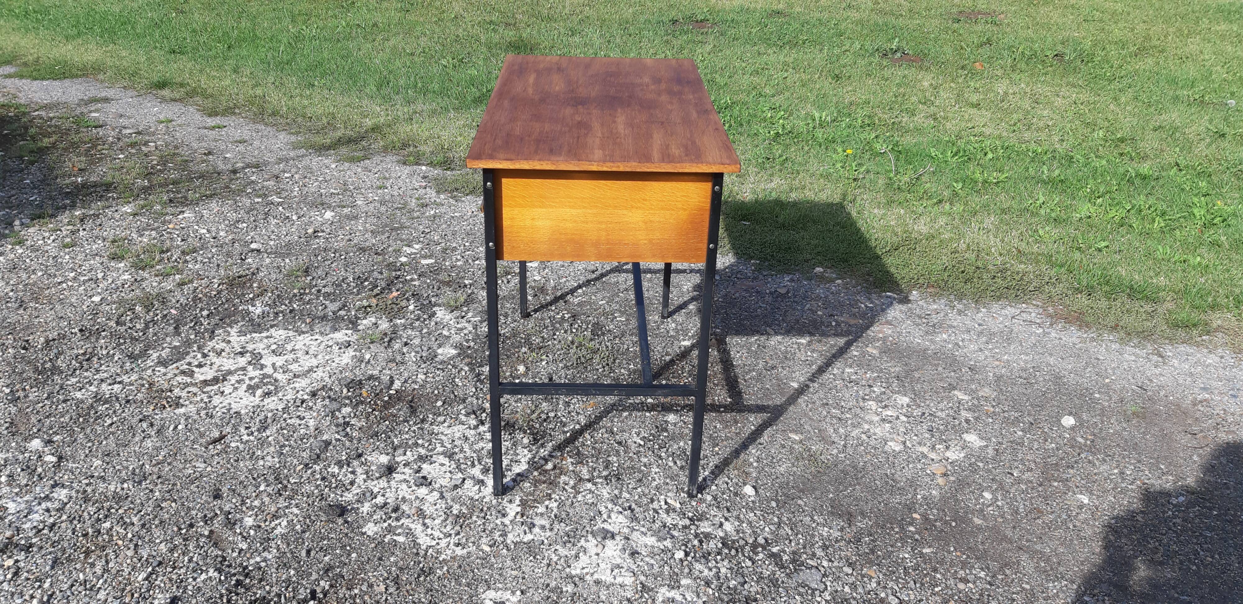 Bureau vintage des Années 50