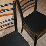 Lot of 25 chairs
