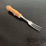 Dessert forks and knives