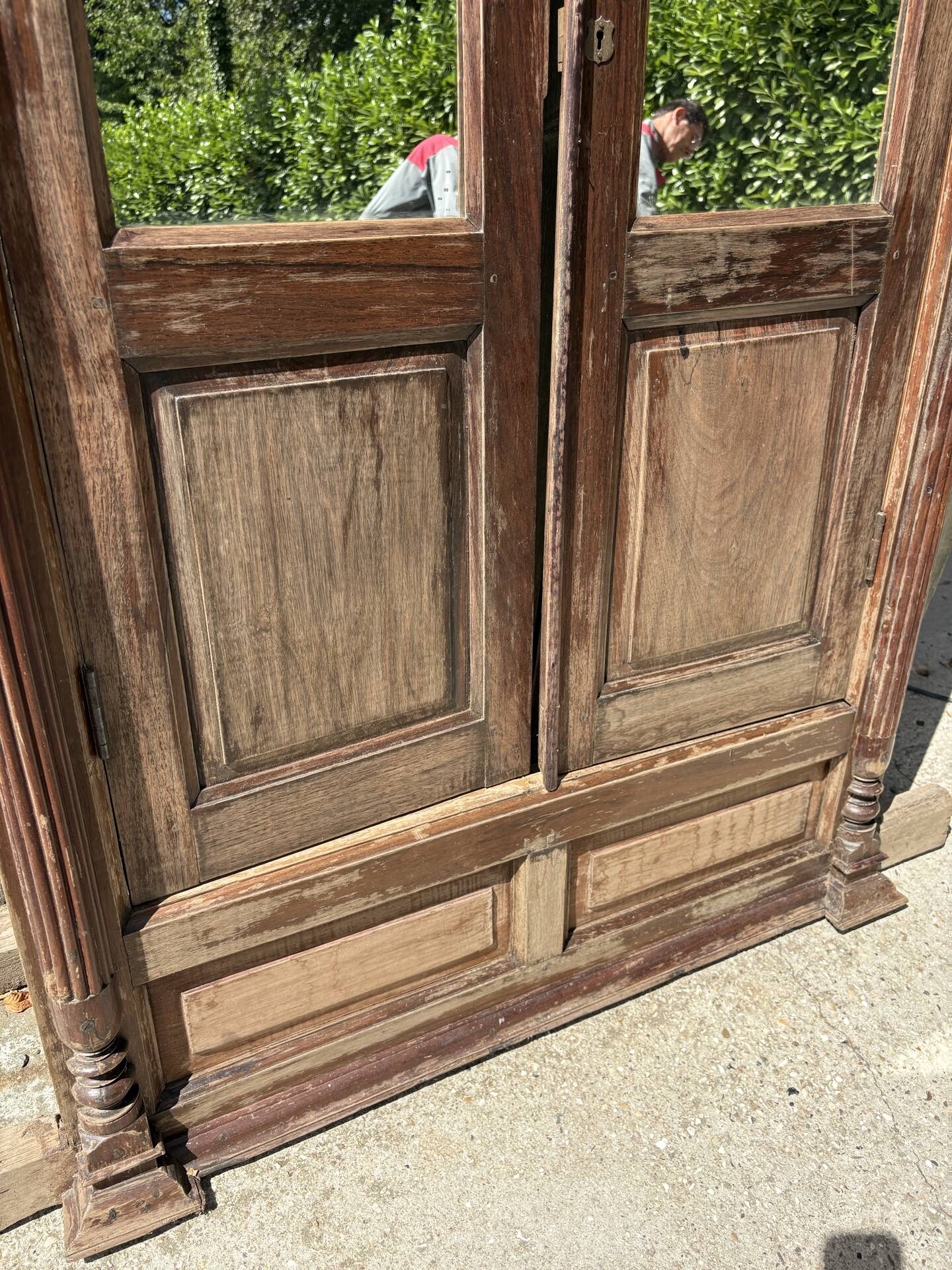 Old double-leaf door - mirror