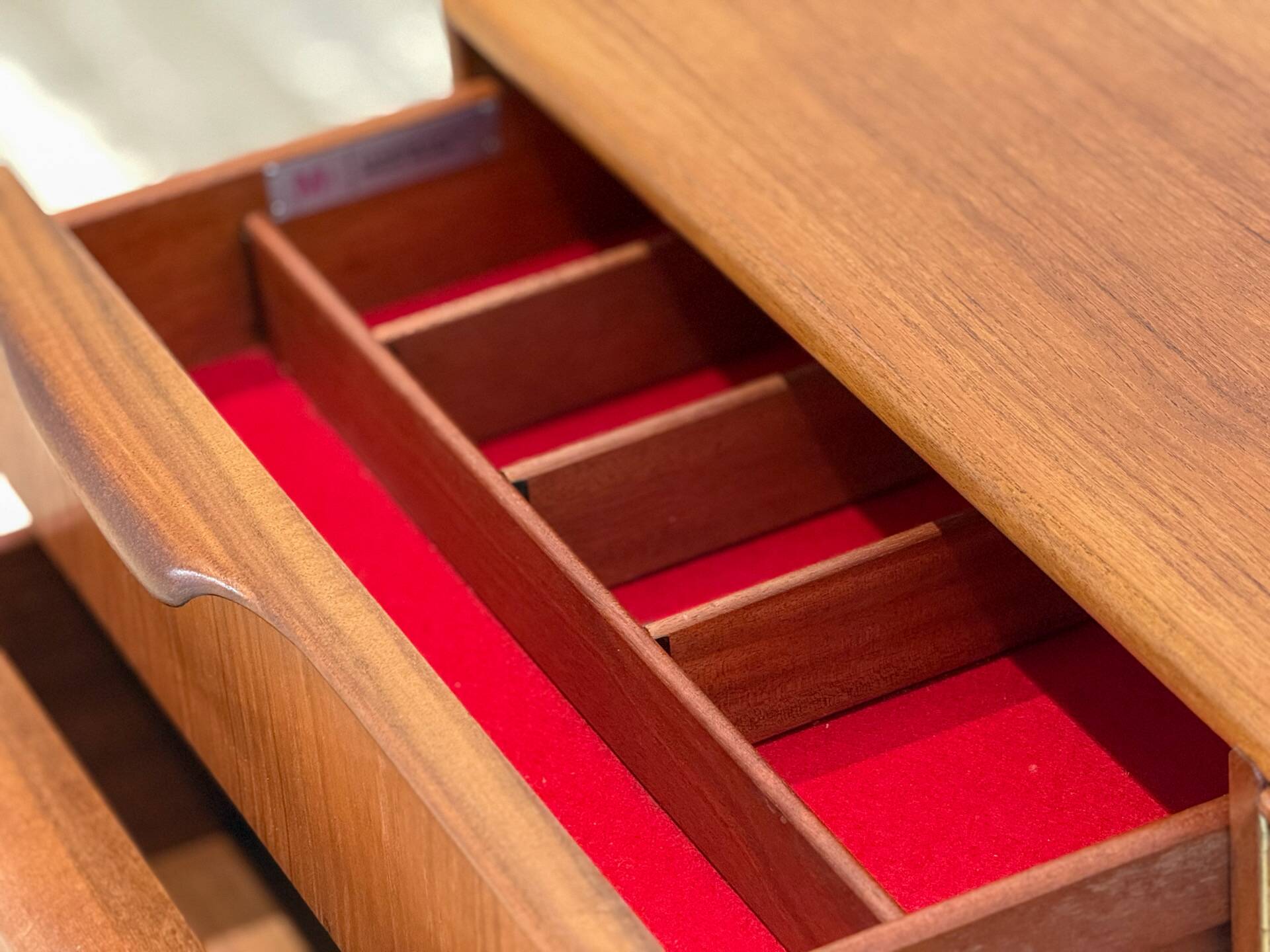 Small sideboard (Moy Collection by McIntosh)