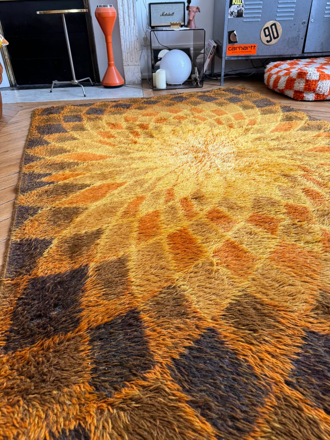 Desso 70s rug