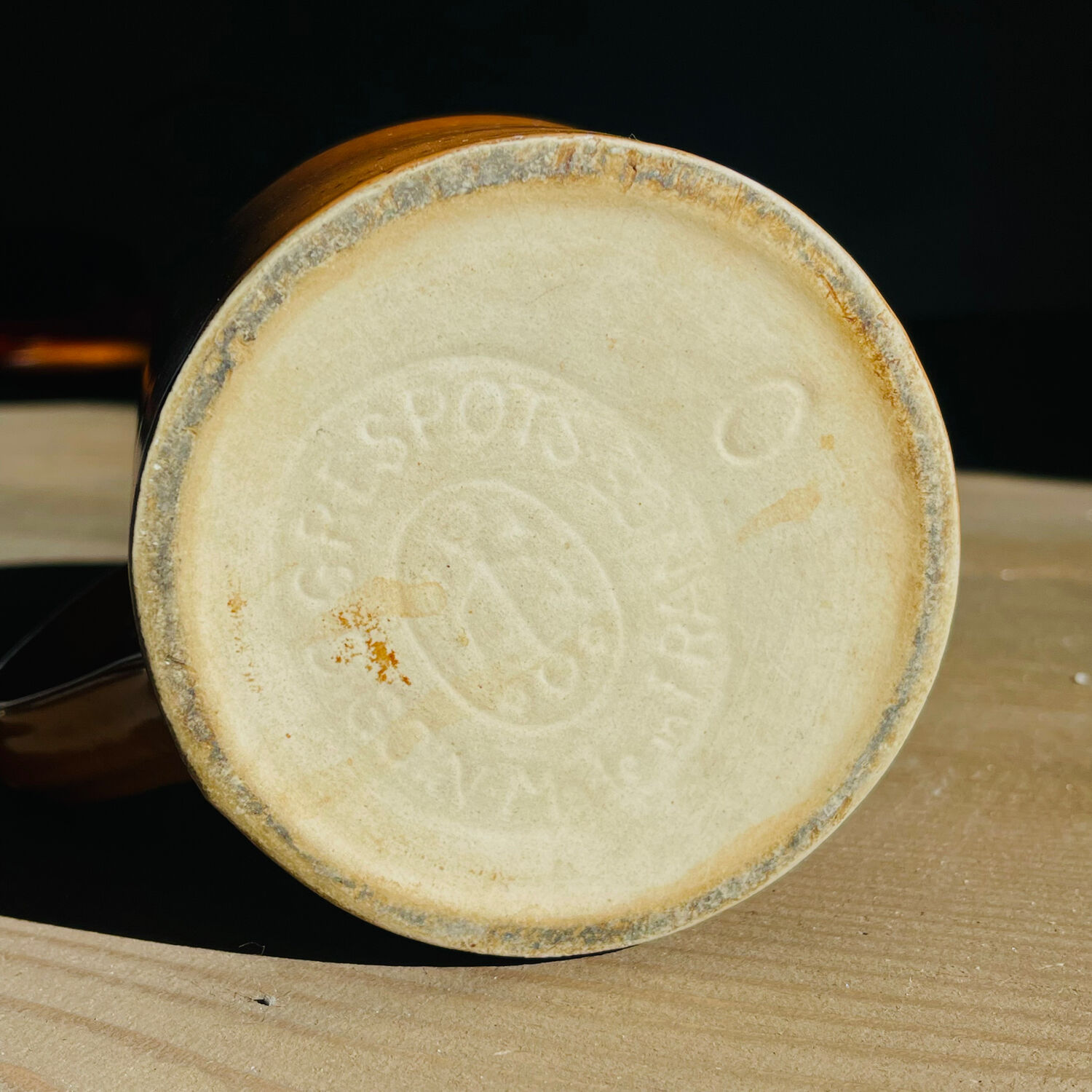 Digoin stoneware pot