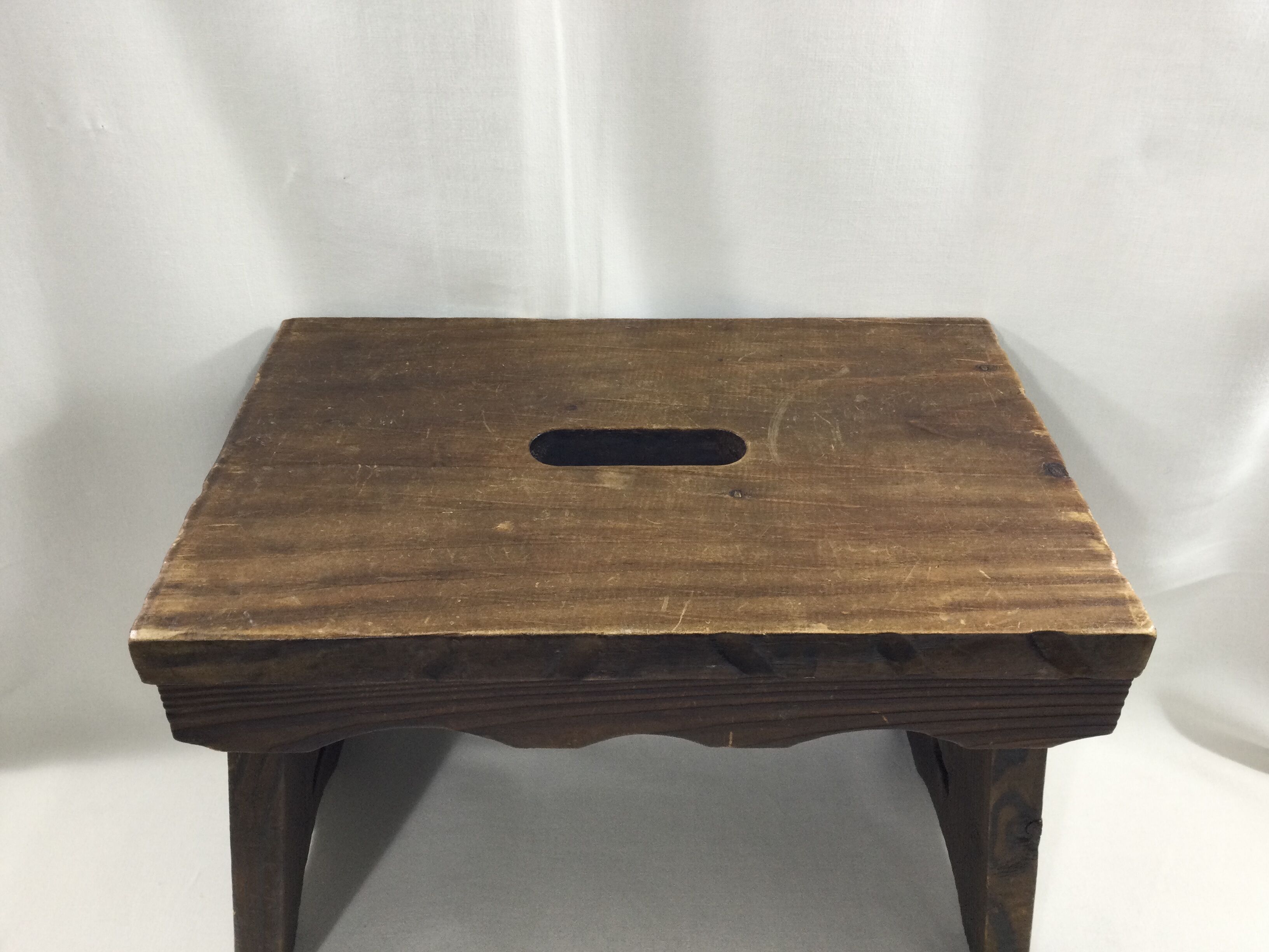 Wooden foldable stool