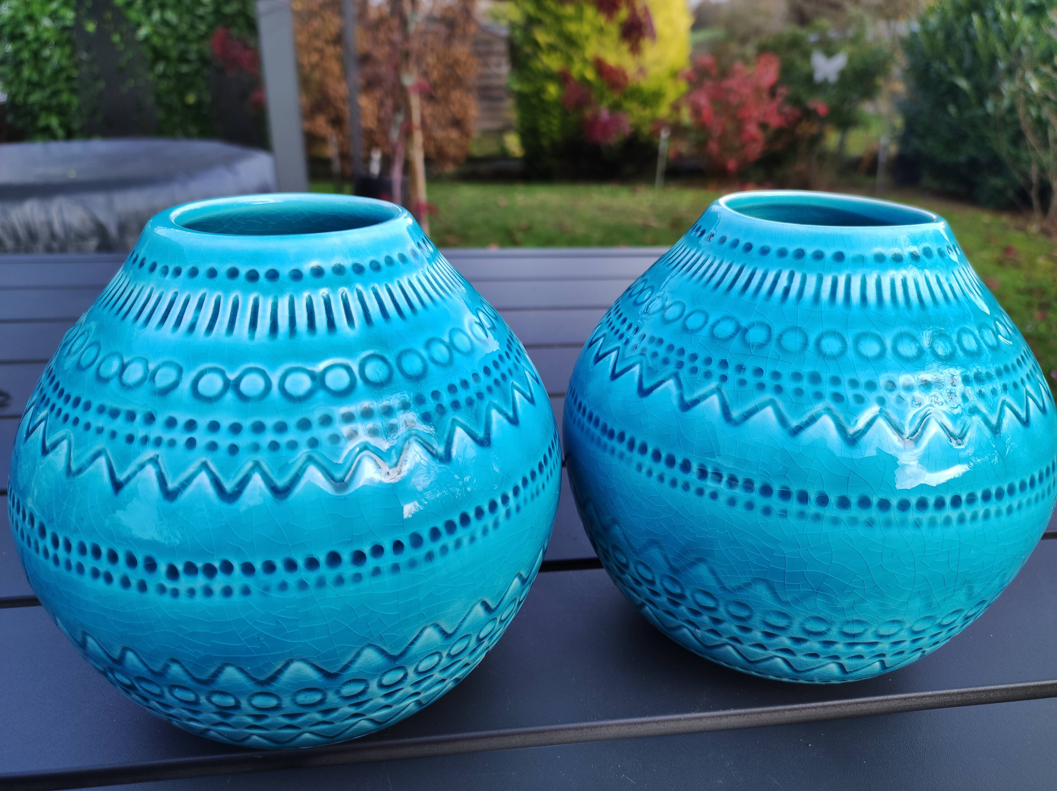 Pair of vases shaped ball stylish Asian. Glazed ceramic