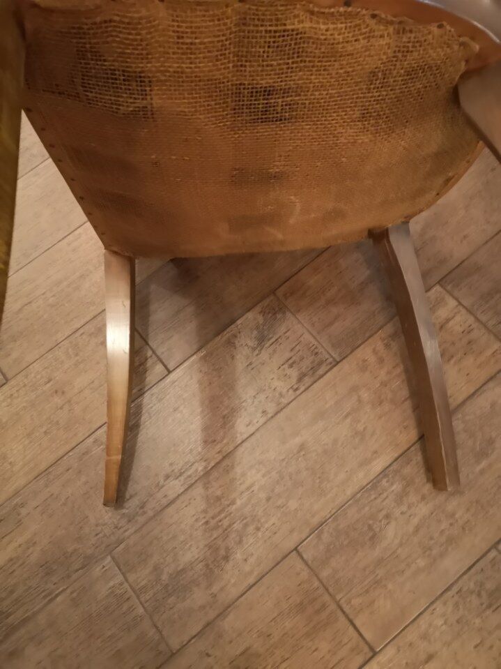 Club Bridge armchair in Bazane leather