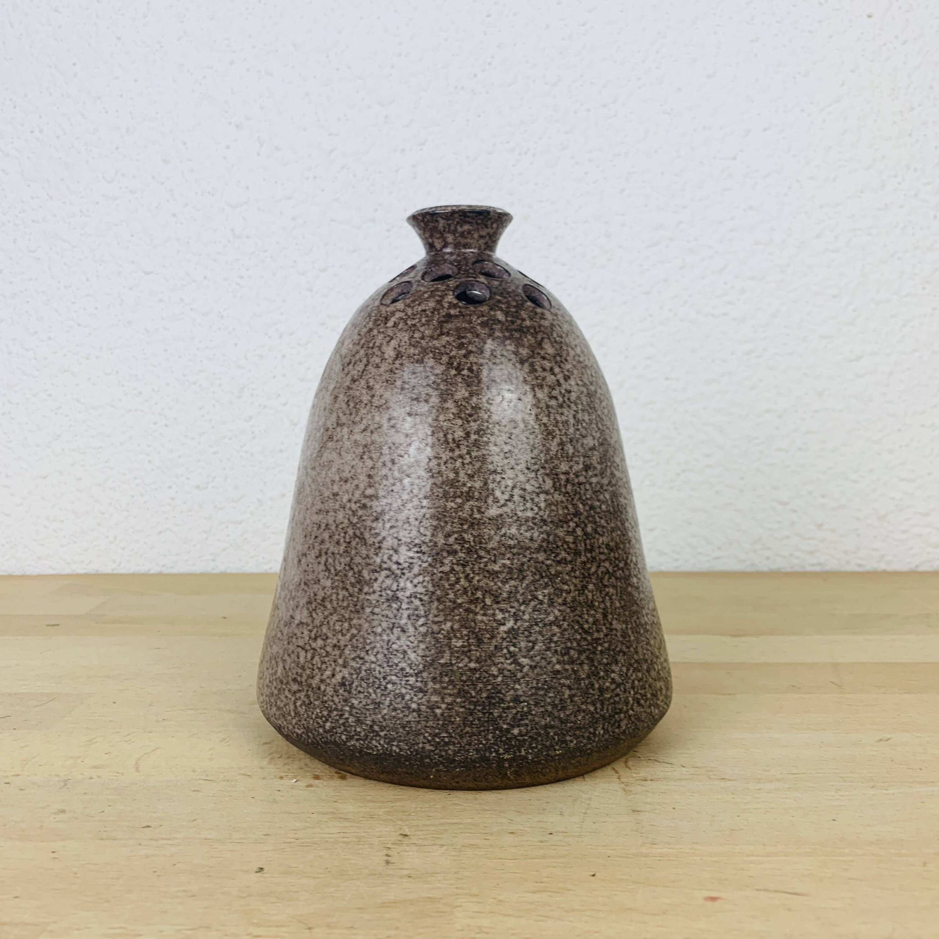 Vintage signed sandstone flower spade vase