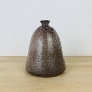 Vintage signed sandstone flower spade vase