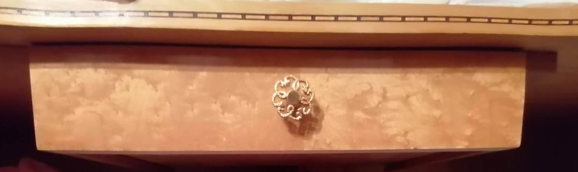 Armoire et Table de Chevet en Bois Laqué vintage - Ateliers Jacquelin