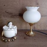 Table lamp in gilded bronze and white opaline