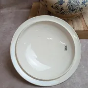 Grande soupière ancienne en terre de fer Creil et Montereau – Perruche
