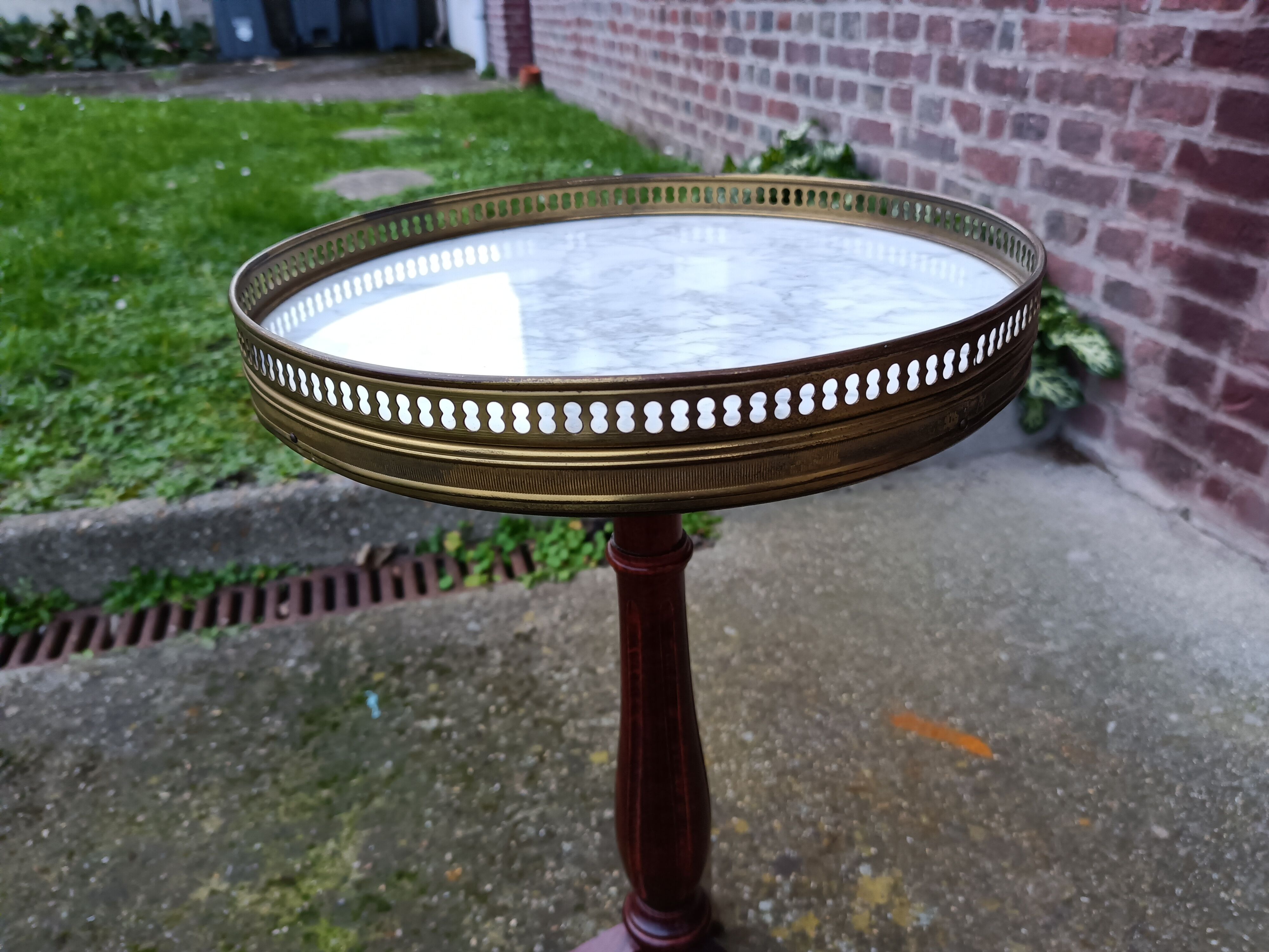 Marble table side or table pedestal table