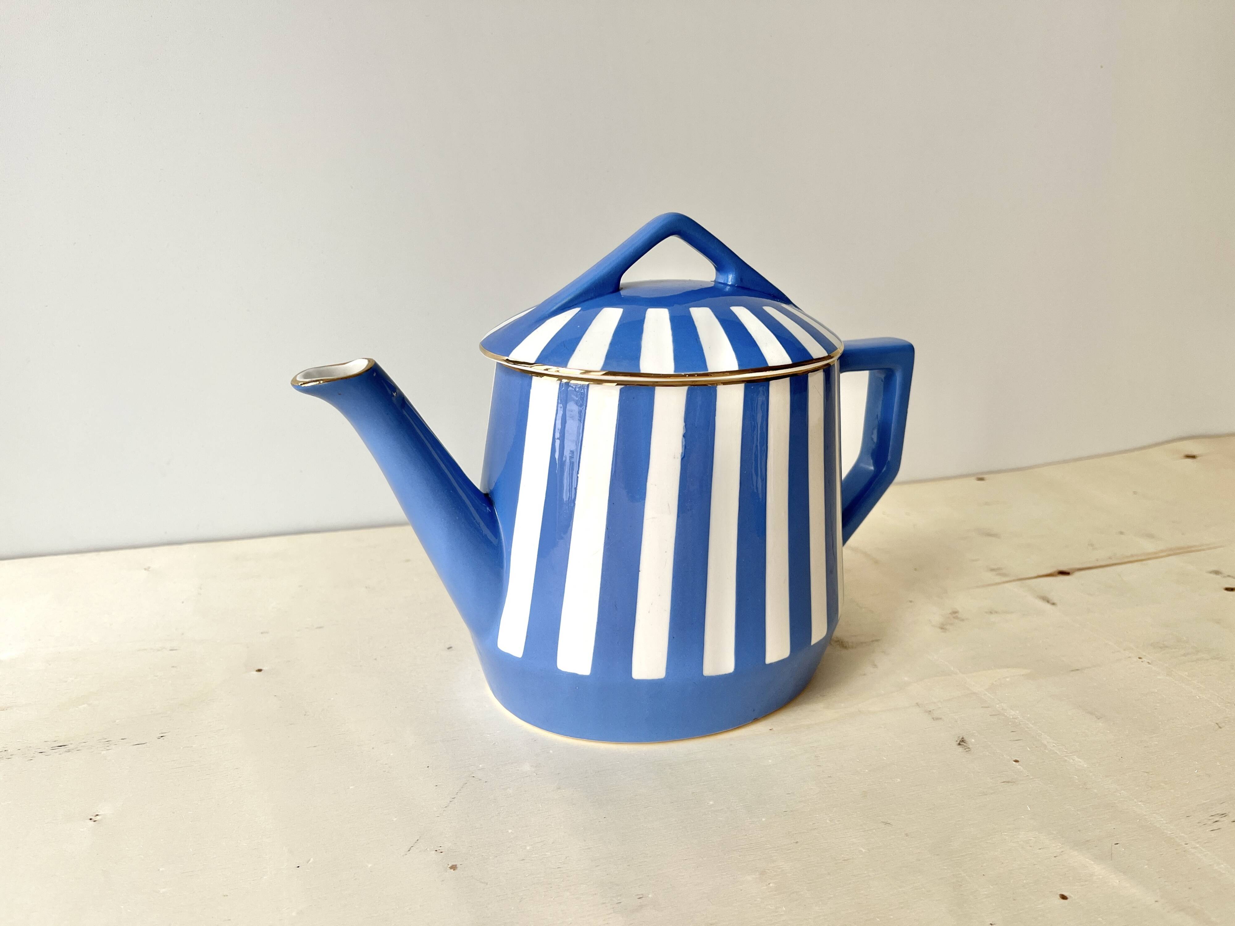 Fox Trott Art Deco teapot in Sarreguemines earthenware from the 1930s
