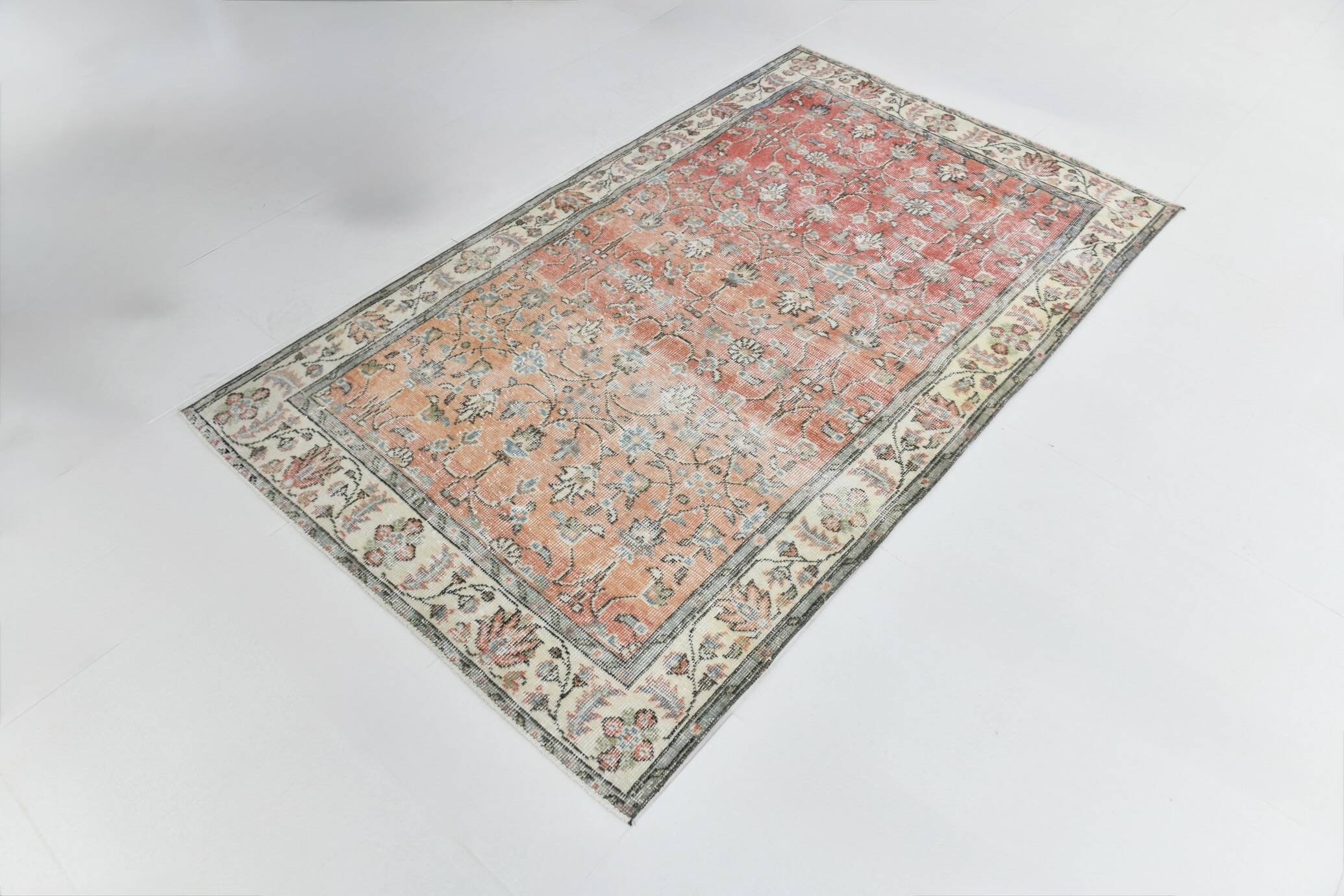 Red & Orange Floral Pattern Persian Rug, 119x200Cm