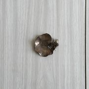 Petit vide-poche en métal argenté