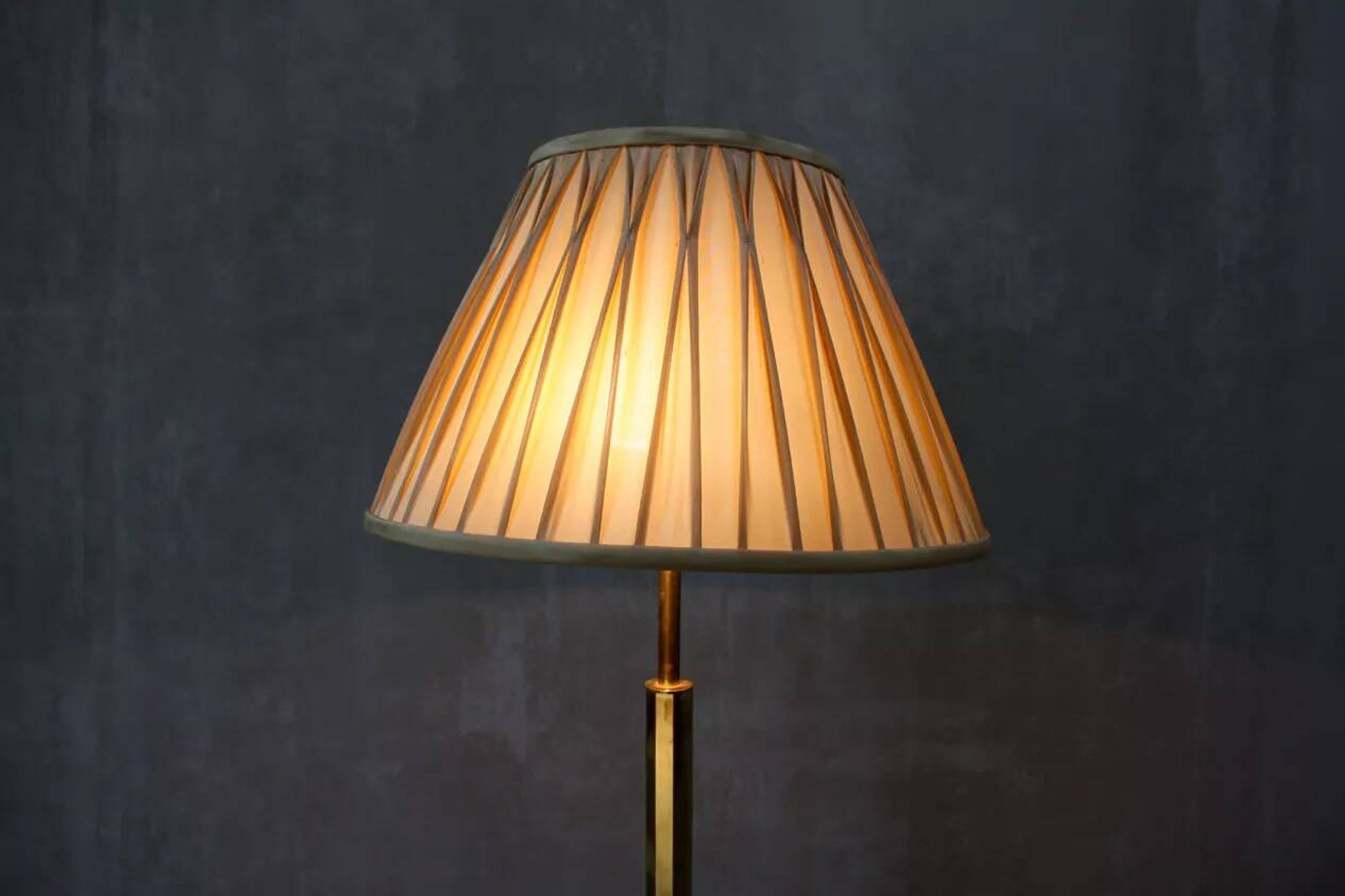 Brass floor lamp, 1970s