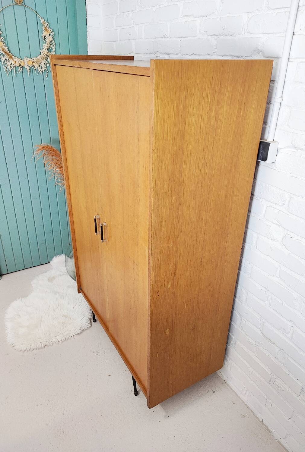 Fifties dresser cabinet