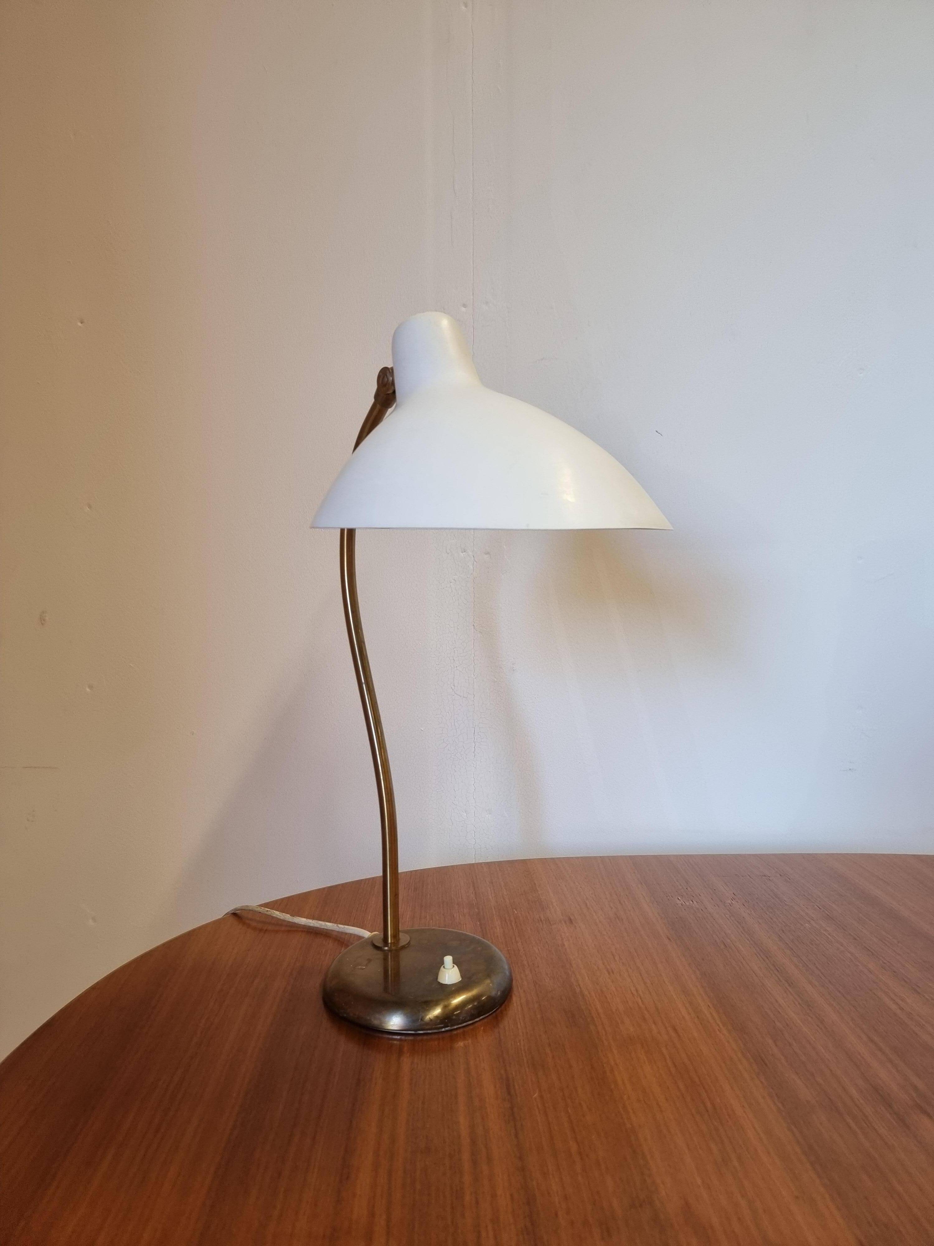 Harald Notini, Lampe de table en laiton, Böhlmarks, The Modern Scandinavian
