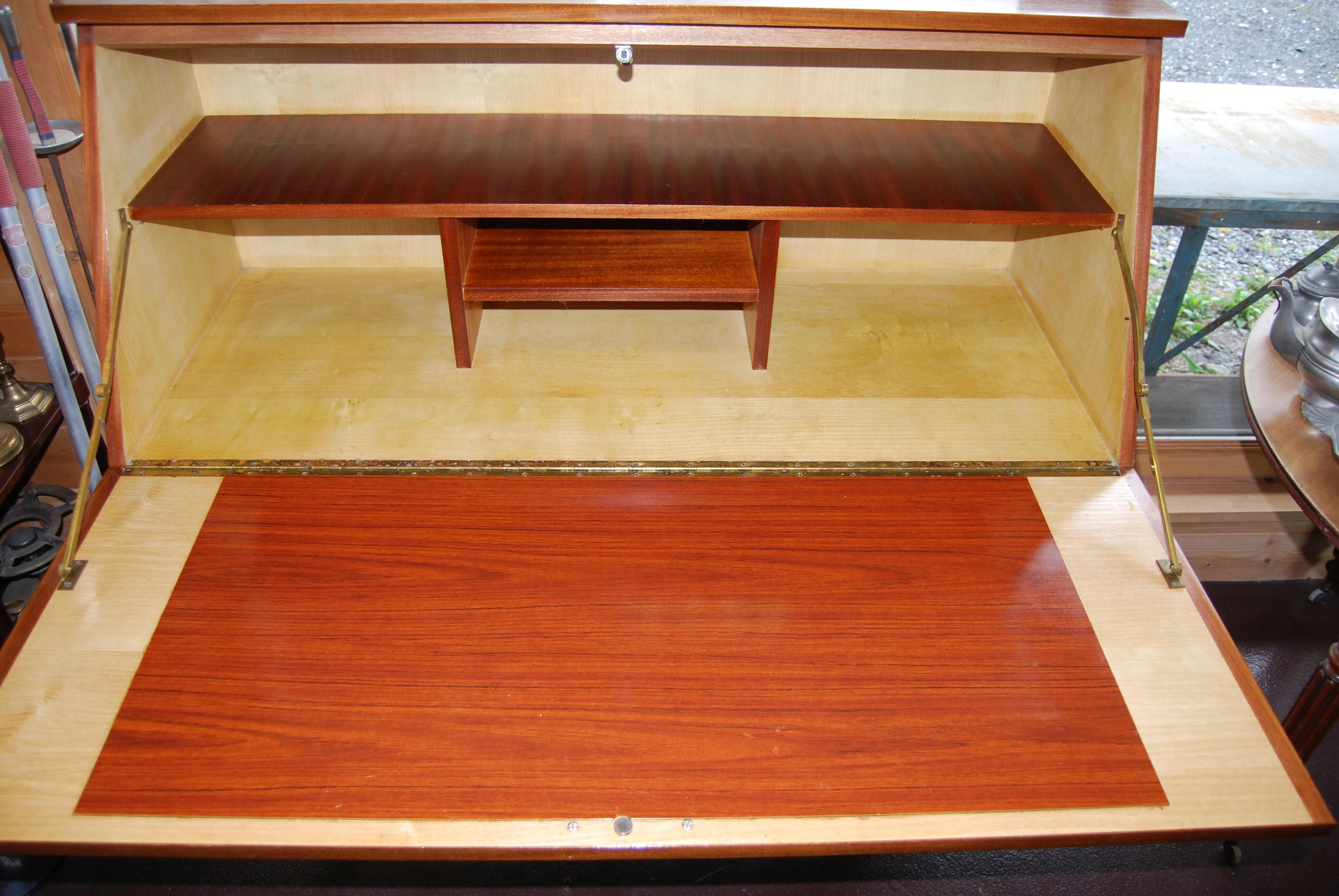 Office, Scandinavian slope secretary, satin wood and teak plating.