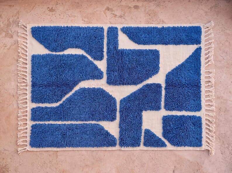 Authentic traditional white and blue Berber rug 2/3 m