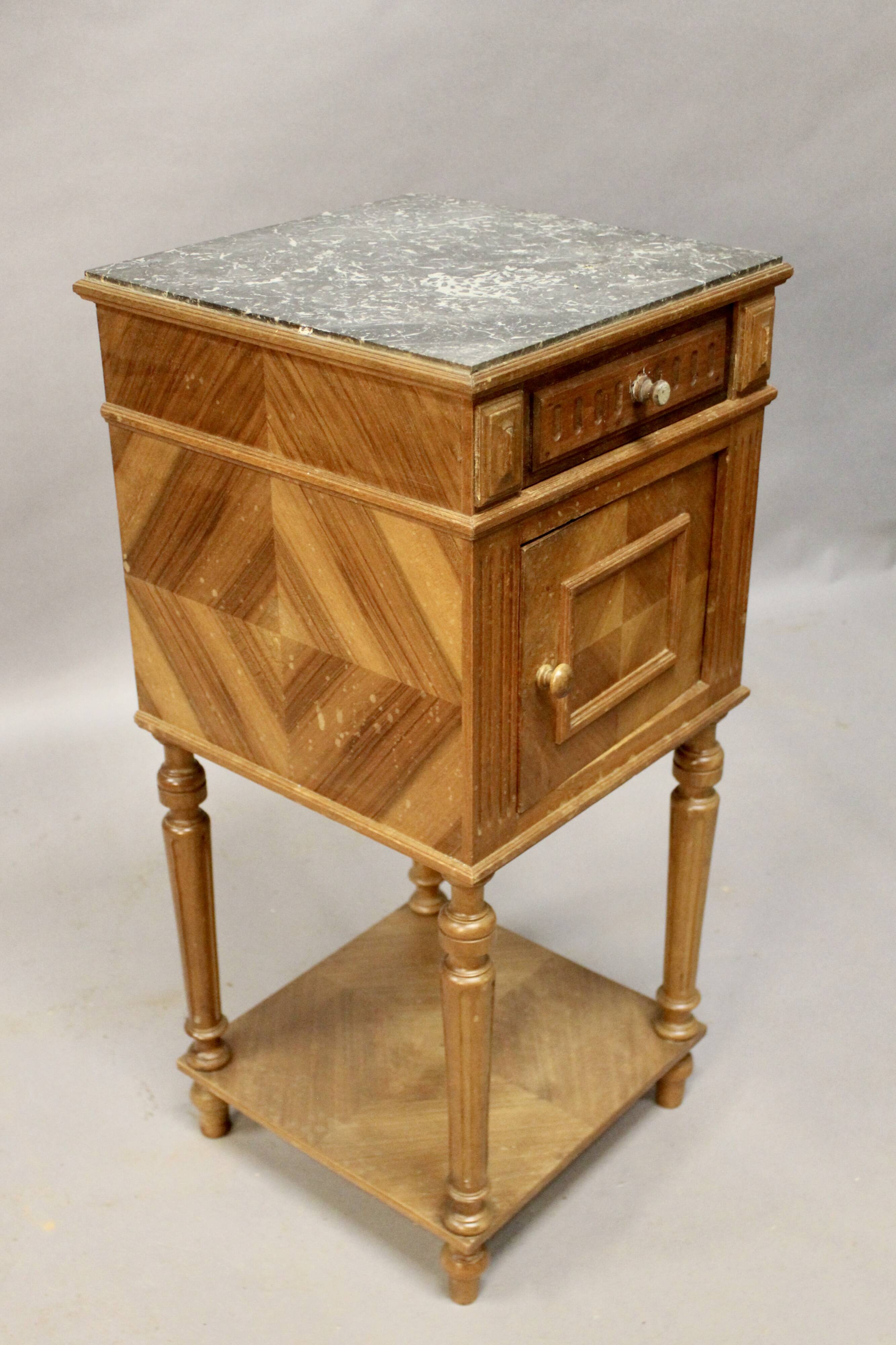 Antique bedside table in marble and wood, 1 drawer.