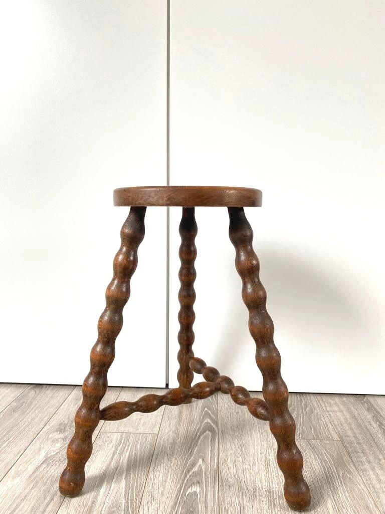 Tripod stool