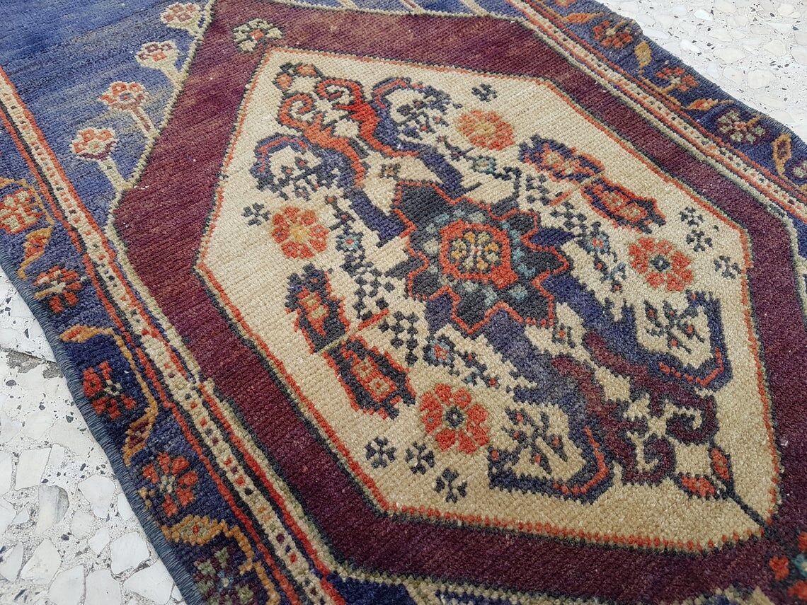 Persian carpet from 1965 - 50x116 cm