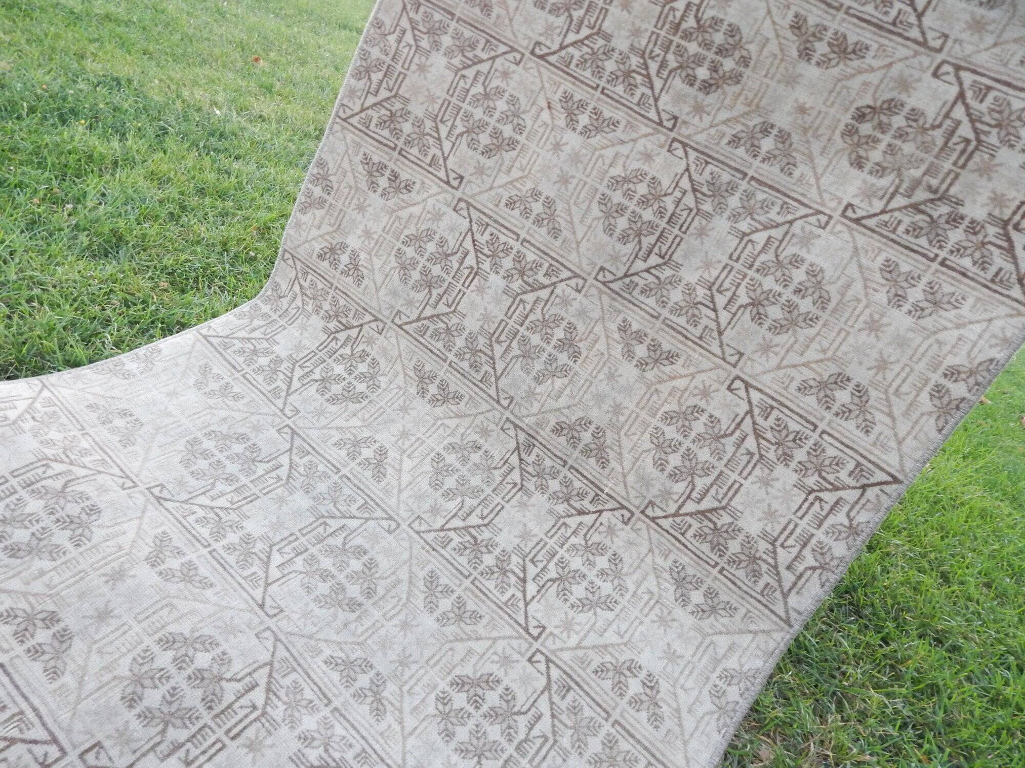 Vintage Turkish rug handmade 84x184 cm