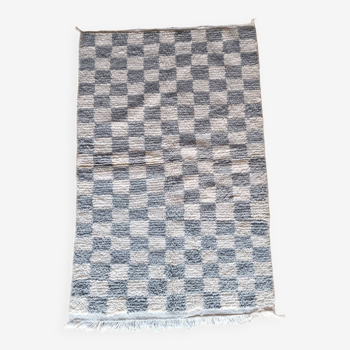 Béni Ouarain rug white gray checkerboard