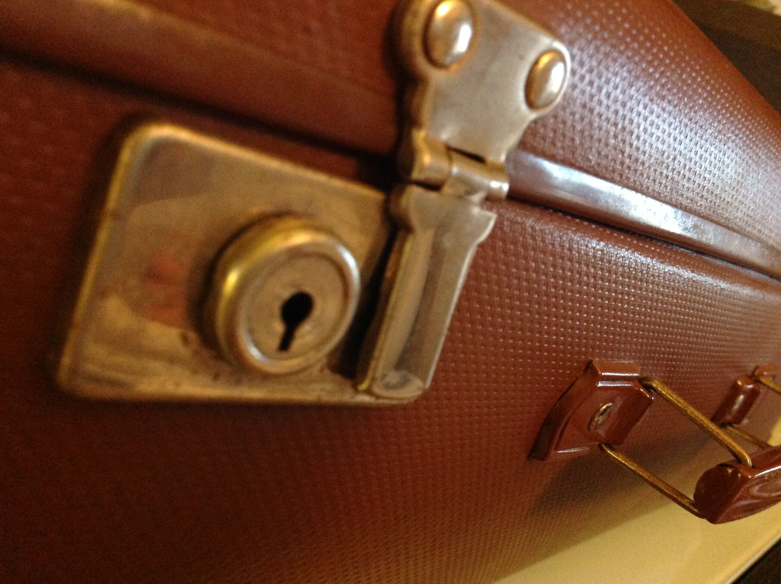 Suitcase vintage 50-60 years