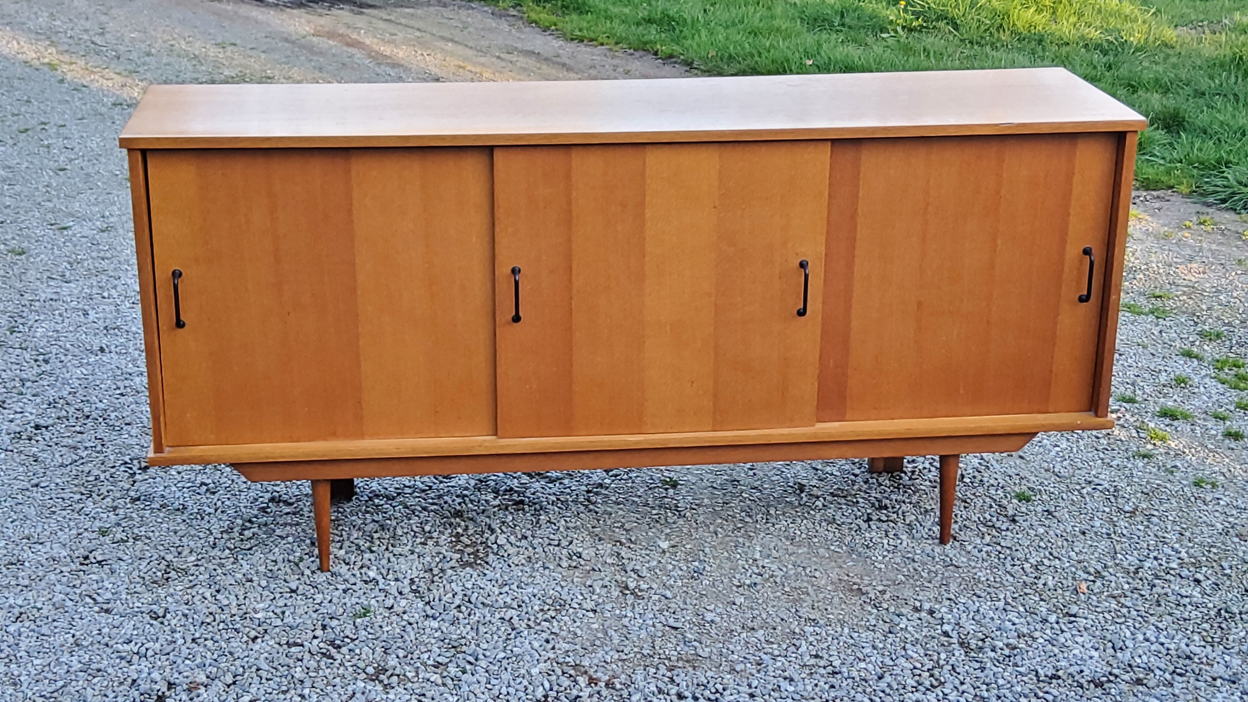 Vintage gold blond oak row 3 sliding doors