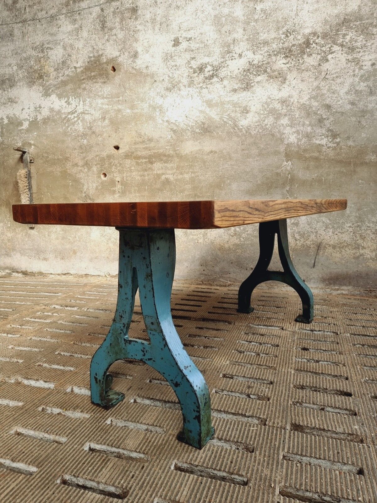 Industrial dining table oak on cast iron legs
