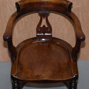 Chaise de capitaine victorienne en noyer d'Eton College