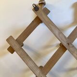 Oak accordion coat rack with 10 hooks