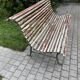 Banc de jardin parisien ancien en fer forgé et bois