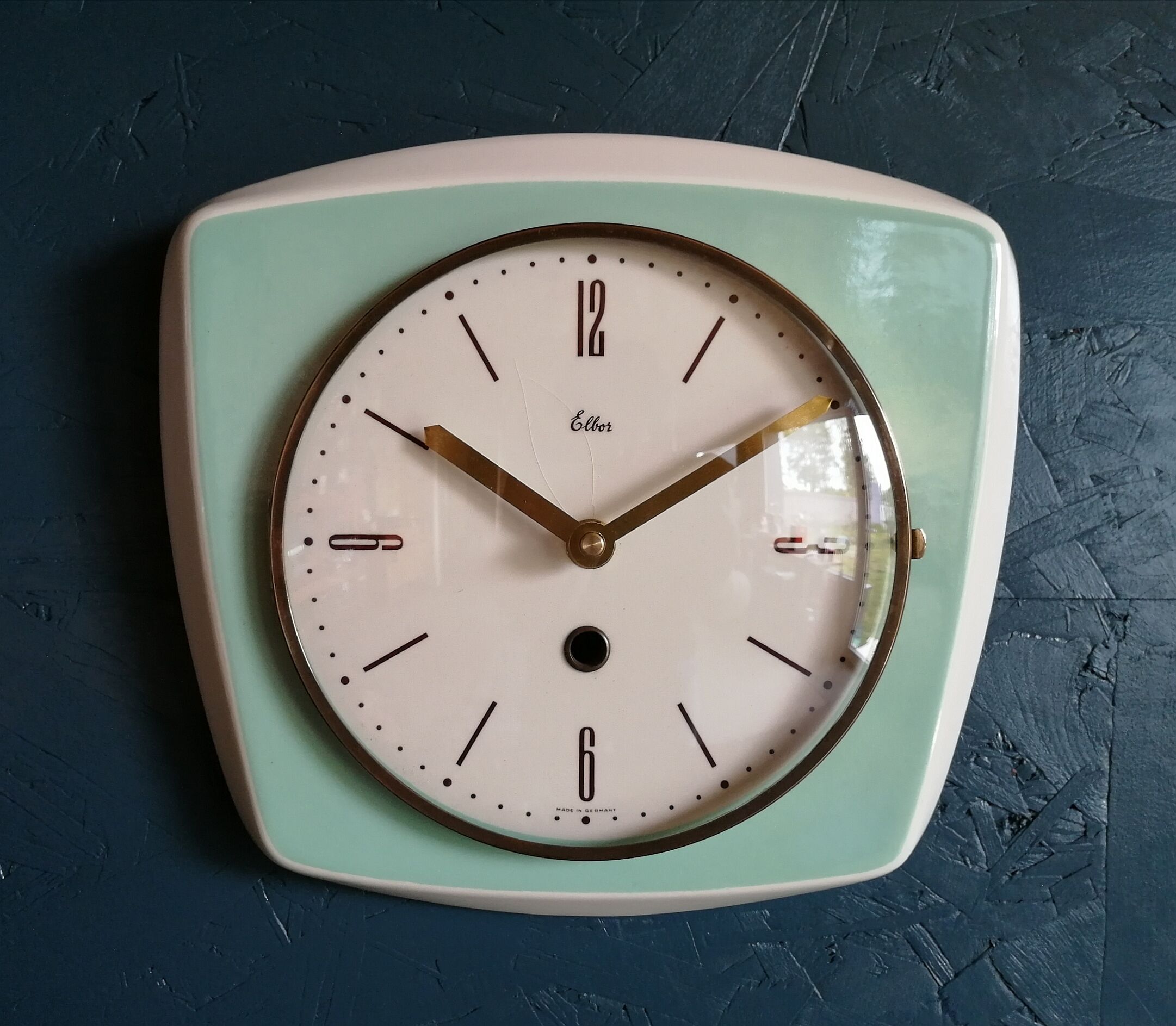 Vintage ceramic clock silent wall clock "Elbor green celadon"