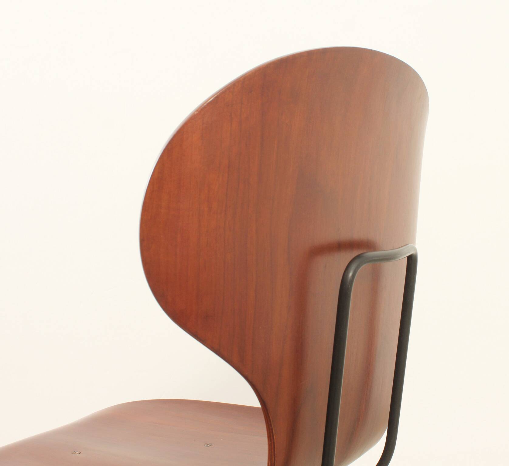 Six plywood chairs by Carlo Ratti, Italy, 1950s.