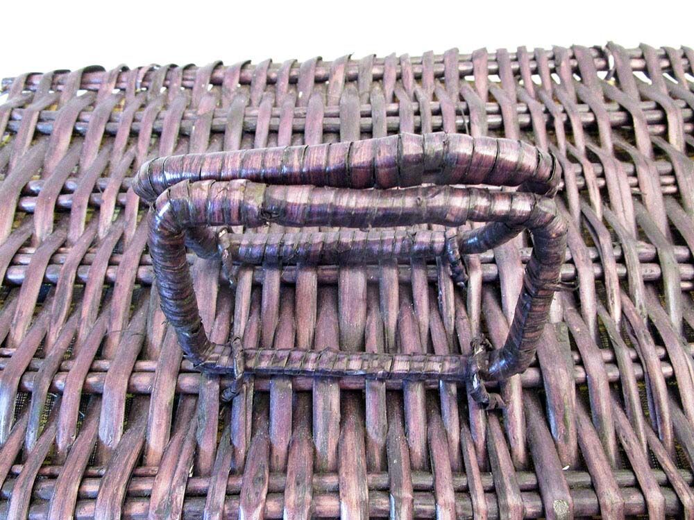 Vintage picnic basket