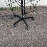 Presentation turnstile vinyl discs