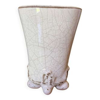 Small vase on legs