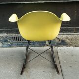 Rocking-chair Eames vintage by Herman Miller - Lemon Yellow
