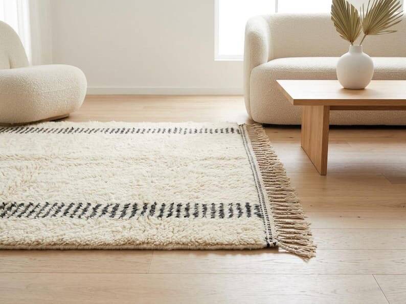 Handmade traditional Beni Ouarain rug size 150/250 cm