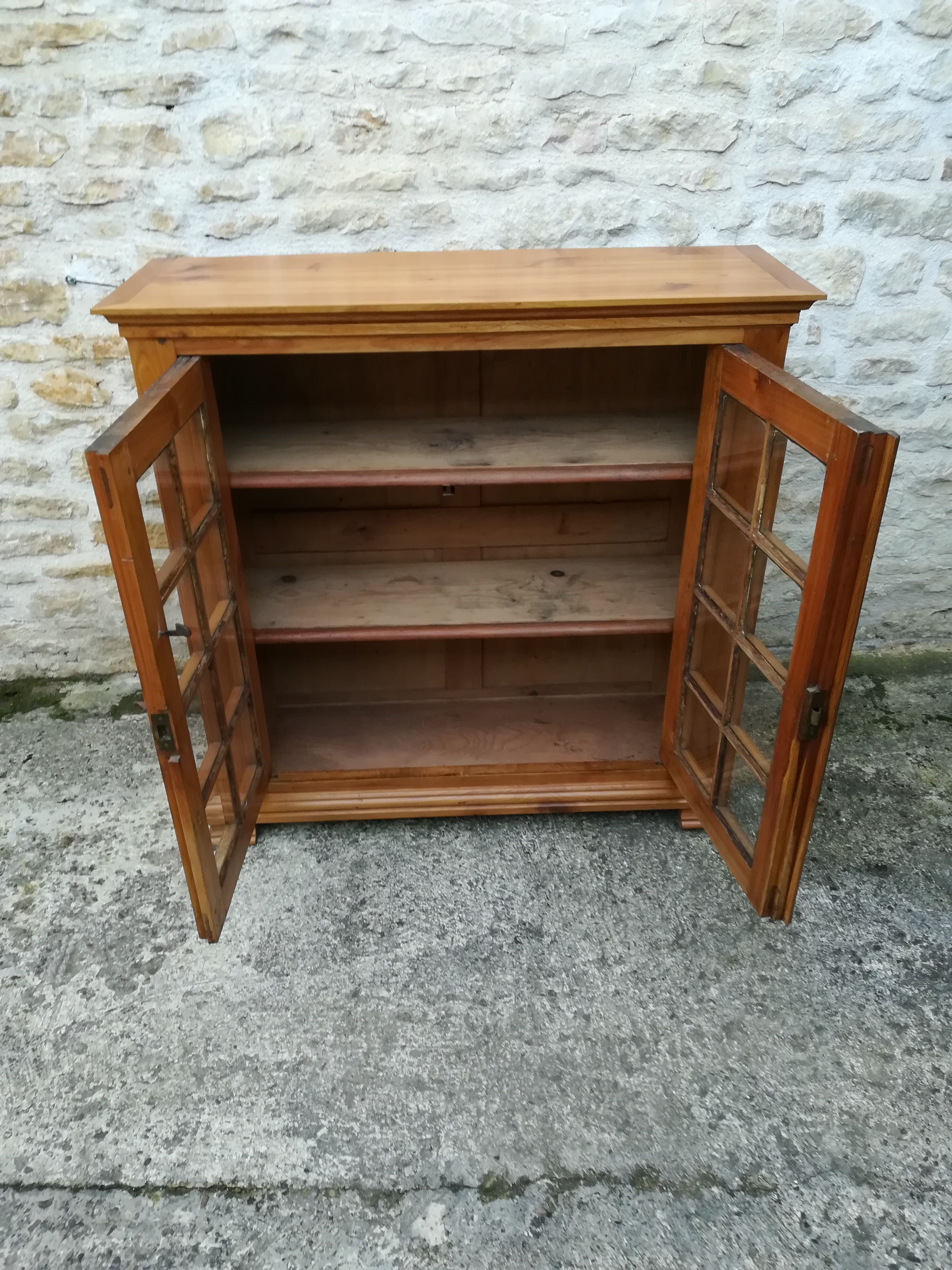 Solid cherrywood showcase