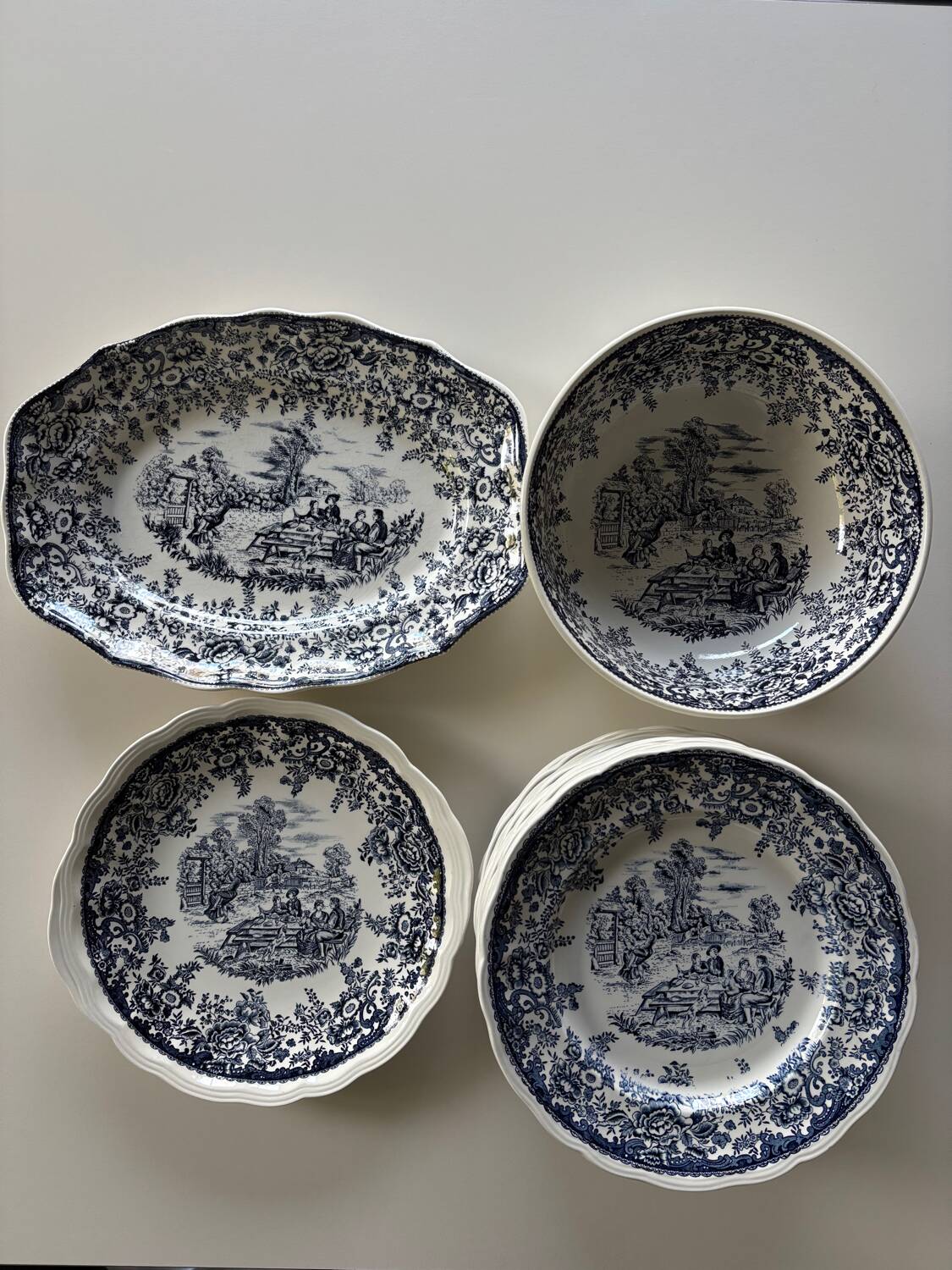 Luneville plates and dishes