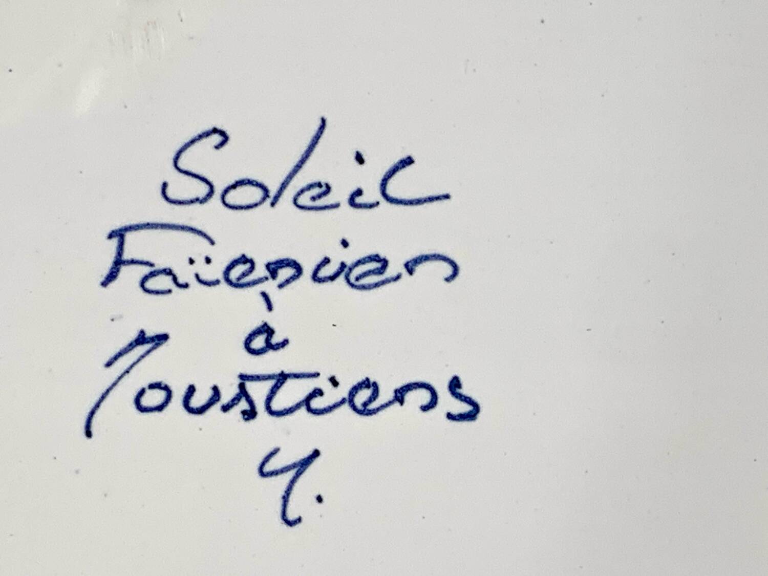 Moustiers hot air balloon cake dish