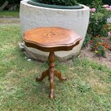 Marquetry pedestal table
